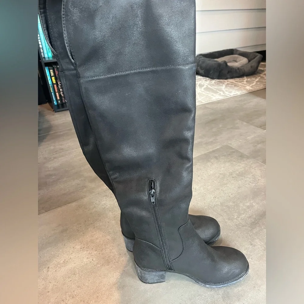 Nwot Black Over the Knee Boots… - Picture 9 of 10